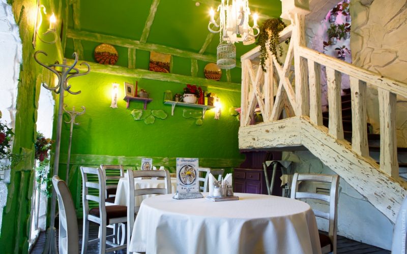 Забронировать столик в Пушке - фото